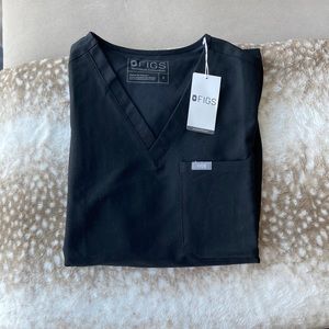 FIGS Caterina one pocket scrub top